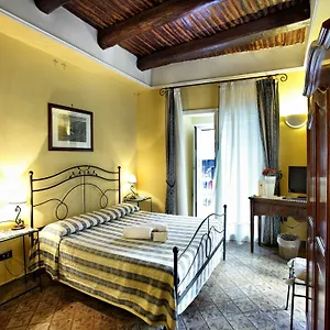 Bed and breakfast L'alloggio Dei Vassalli ***